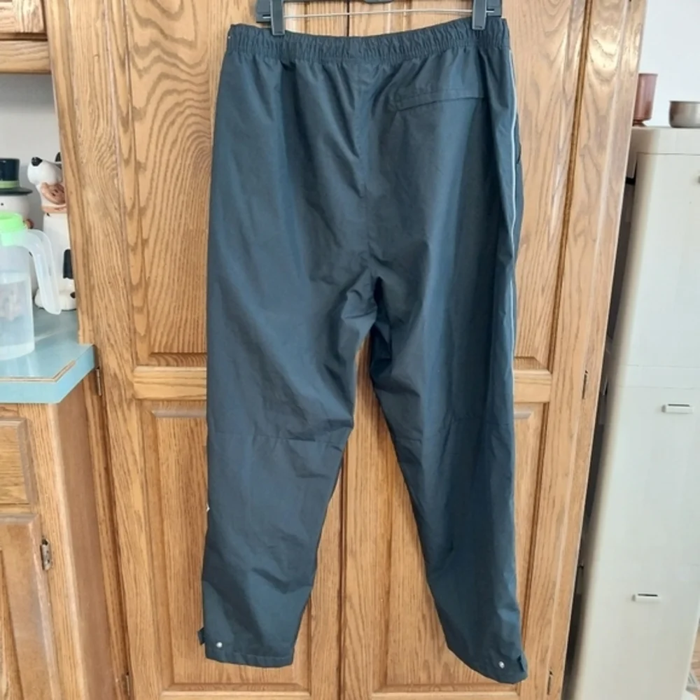 Jordan Men's Flight Heritage Gore-Tex Zippered Side Size 36 Black Wind Pants‎